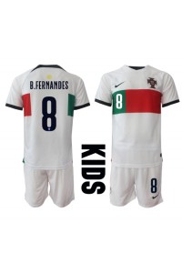Portugal Bruno Fernandes #8 Babyklær Borte Fotballdrakt til barn VM 2022 Korte ermer (+ Korte bukser)